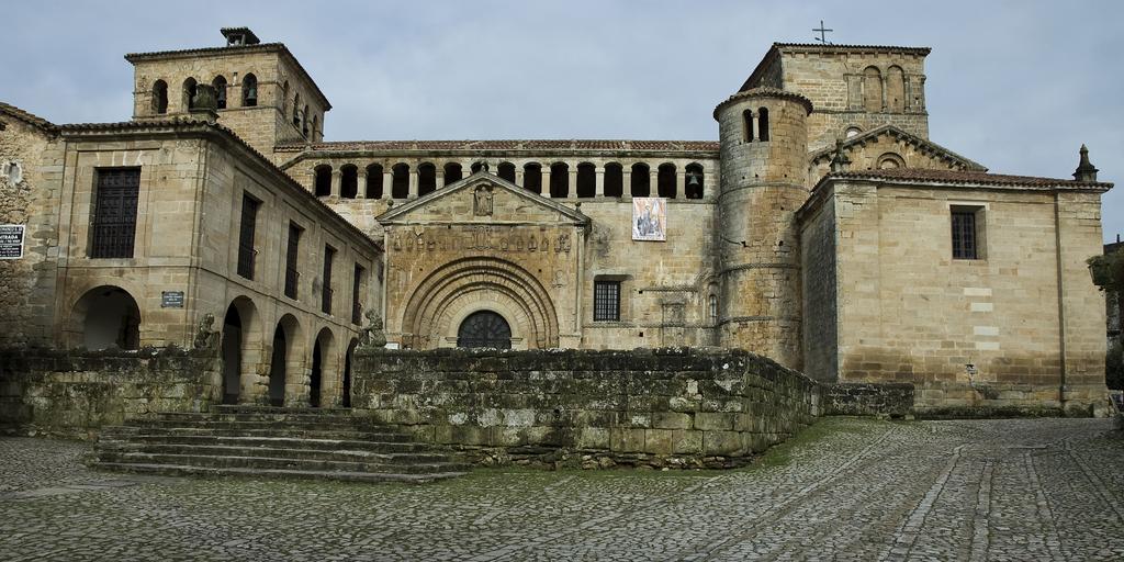 Apartamentos Legado De Santillana Santillana del Mar Extérieur photo